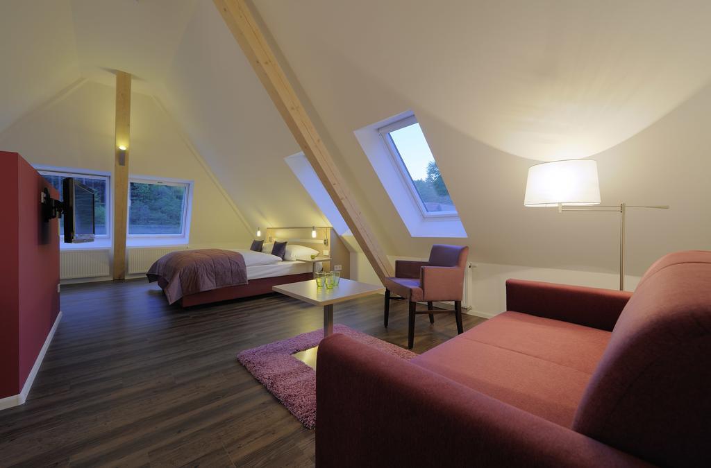 Hotel Hofgut Sternen - Wohnen In Kunst Und Kultur Breitnau Eksteriør billede