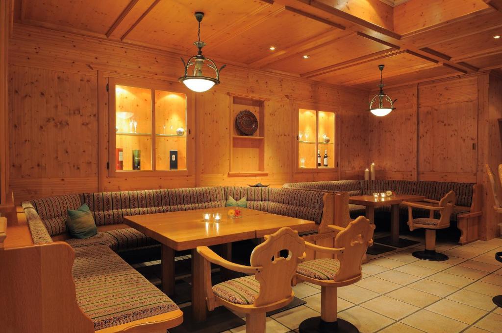 Hotel Hofgut Sternen - Wohnen In Kunst Und Kultur Breitnau Eksteriør billede